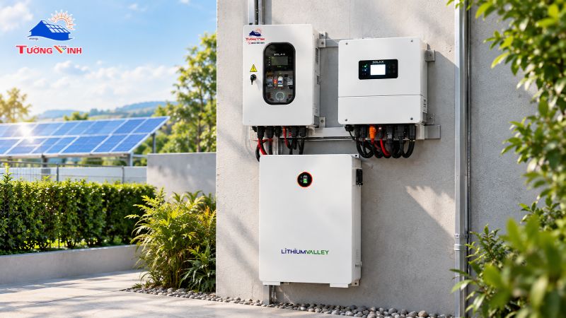 Tủ pin lưu trữ C&I Flex16-HBox-10 tích hợp công nghệ cell pin Lithium tiên tiến và mạch quản lý thông minh.