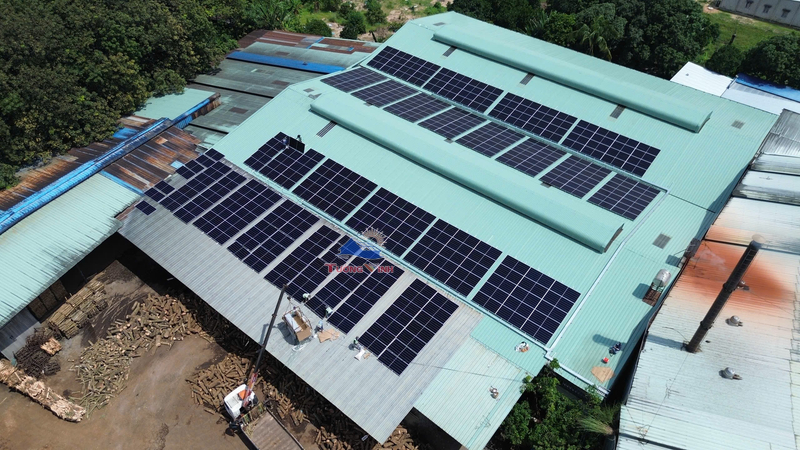 Dự án điện mặt trời hòa lưới bám tải 228kWp cho Công ty TNHH Gỗ Hoàng Cẩm Tú