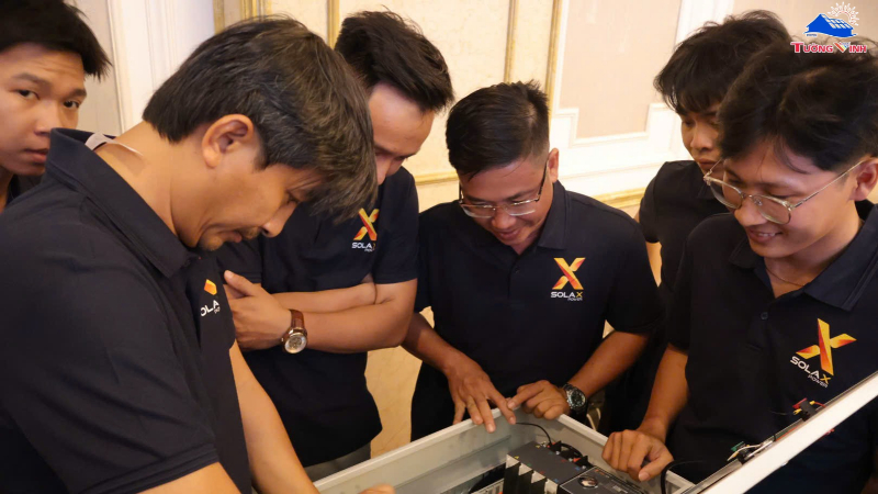 Tìm hiểu công nghệ Hybrid Inverter và cấu hình hệ thống lưu trữ