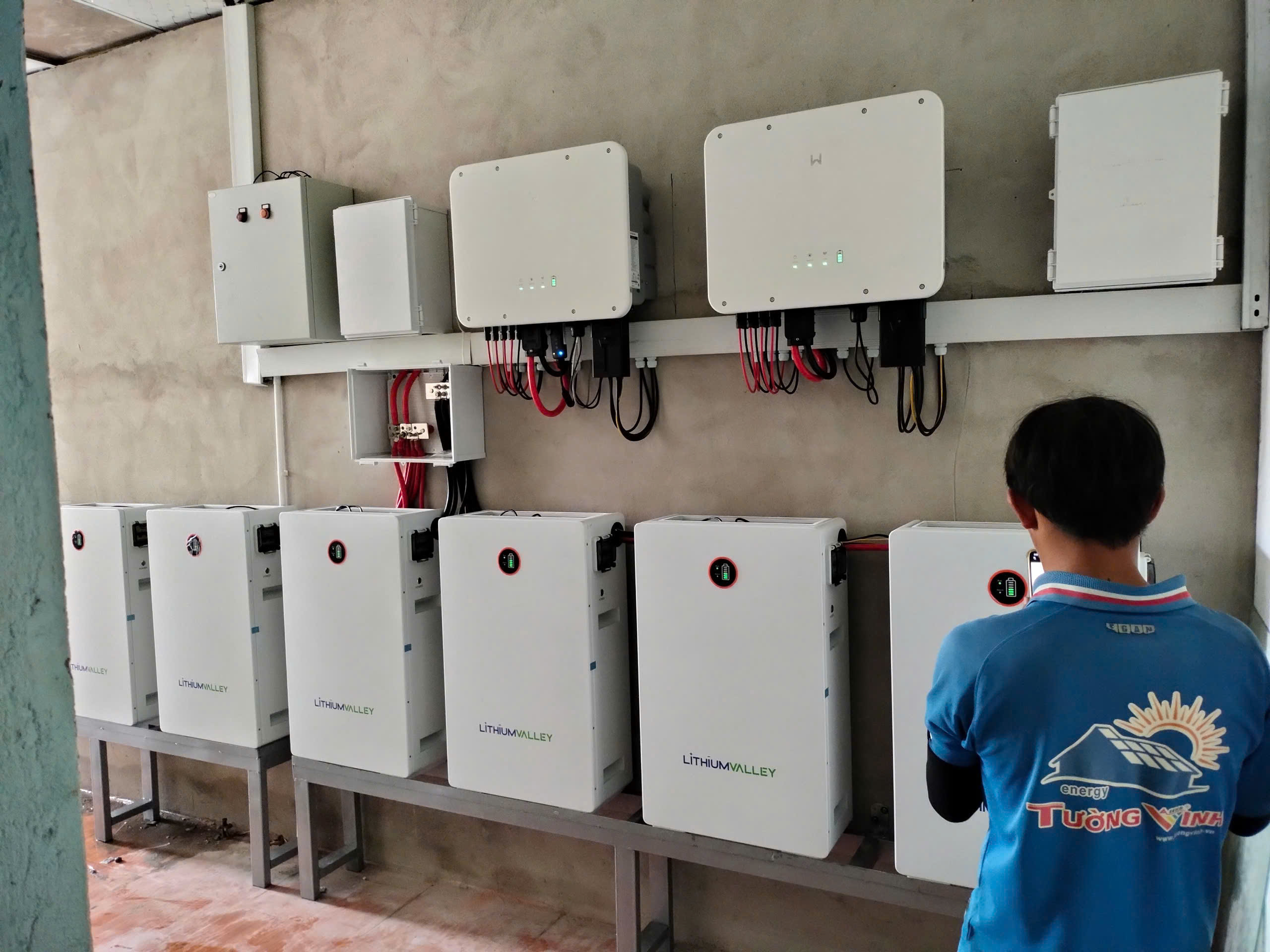 Hệ thống Điện Năng Lượng Lưu Trữ 100 kWh 1PHA Tại Tây Ninh