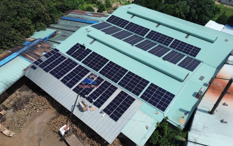 Điện mặt trời hòa lưới bám tải 228kWp nhà máy gỗ Bình Dương - Tường Vinh Energy